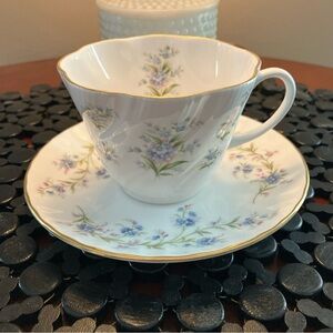 VintageQueens Forget Me Not Countryside Series Tea Cup/saucer Pretty & Perfect